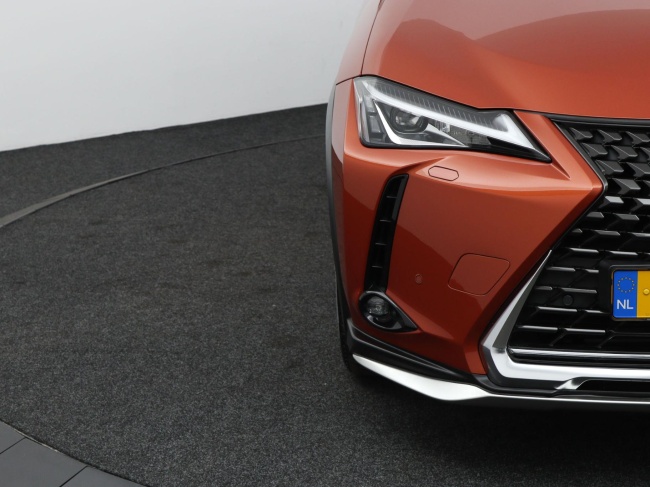 Lexus UX - 250h Luxury Line
