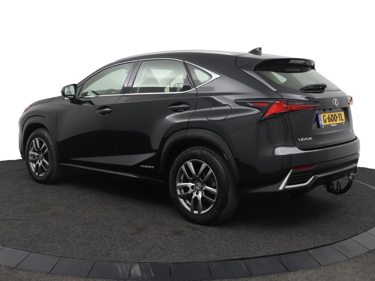 Lexus NX - 300h AWD Edition 30 11