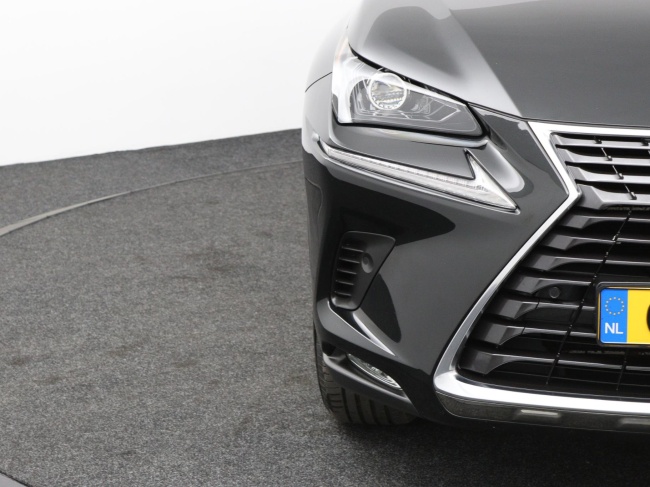 Lexus NX - 300h AWD Edition 30
