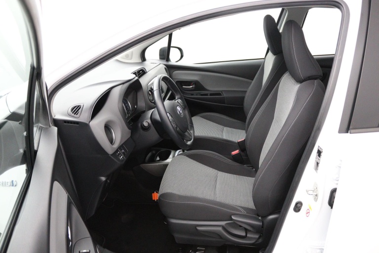 Toyota Yaris - 1.5 Hybrid Trend 17