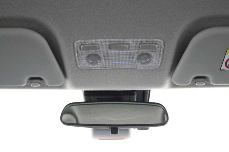 Toyota Yaris - 1.5 Hybrid Trend 32