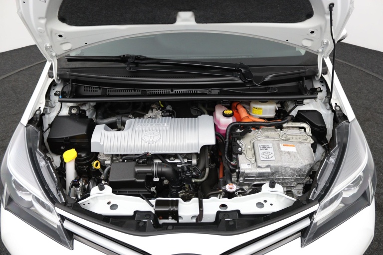 Toyota Yaris - 1.5 Hybrid Trend 34