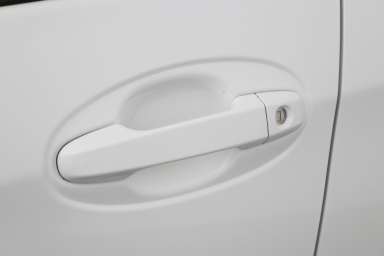 Toyota Yaris - 1.5 Hybrid Trend 38