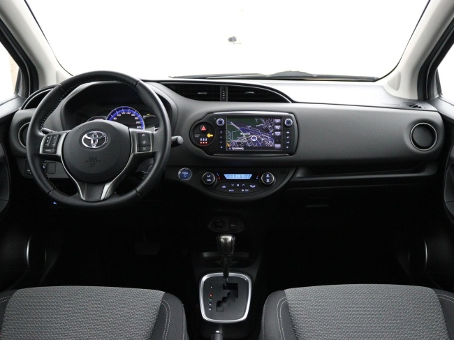 Toyota Yaris - 1.5 Hybrid Trend