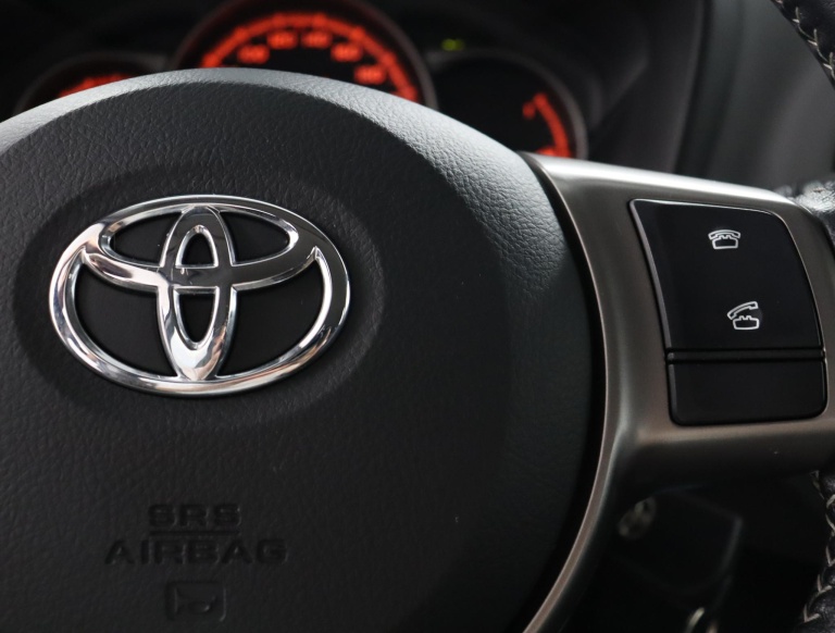 Toyota Yaris - 1.0 VVT-i Aspiration 21