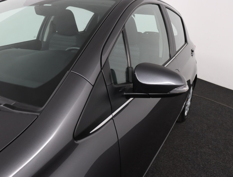 Toyota Yaris - 1.0 VVT-i Aspiration 33
