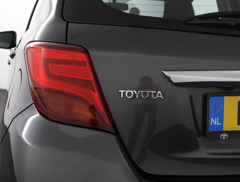 Toyota Yaris - 1.0 VVT-i Aspiration 36