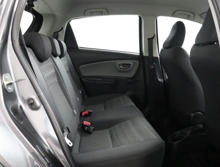 Toyota Yaris - 1.0 VVT-i Aspiration 42