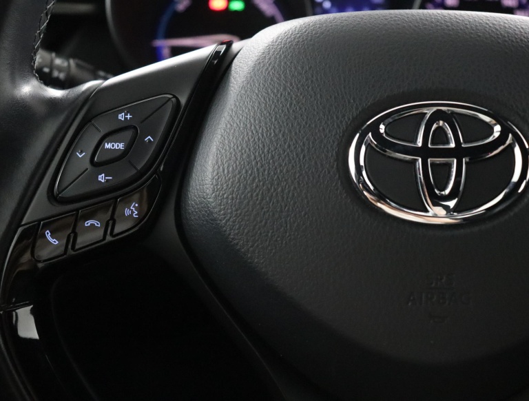 Toyota C-HR - 1.8 Hybrid Dynamic 18