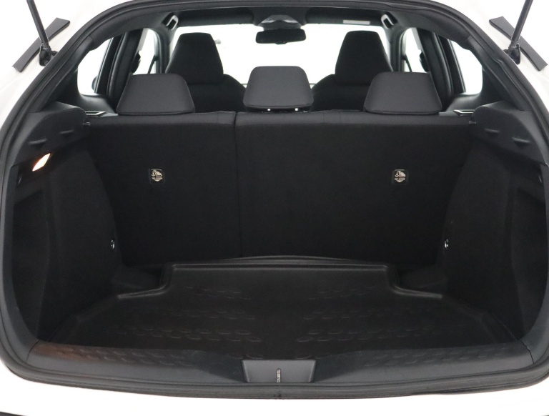 Toyota C-HR - 1.8 Hybrid Dynamic 23