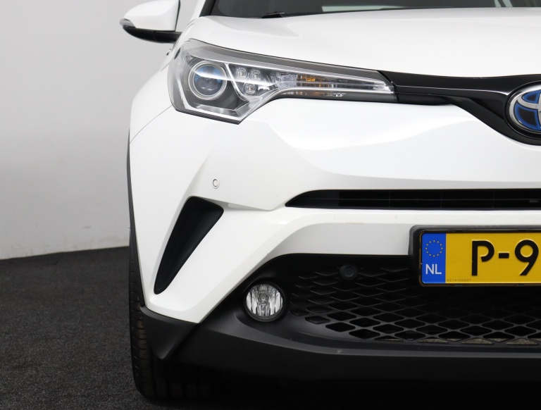 Toyota C-HR - 1.8 Hybrid Dynamic 35