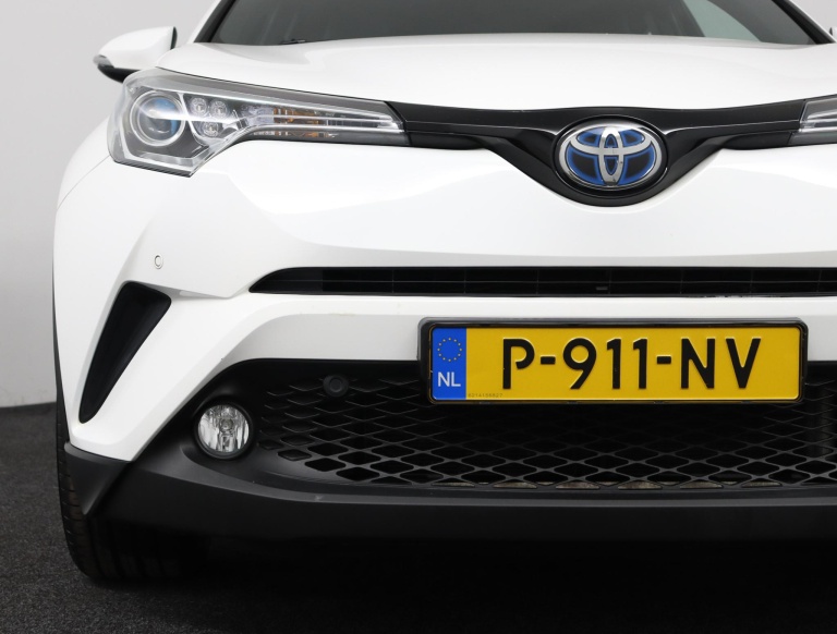 Toyota C-HR - 1.8 Hybrid Dynamic 36