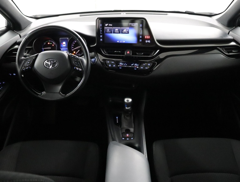 Toyota C-HR - 1.8 Hybrid Dynamic 4