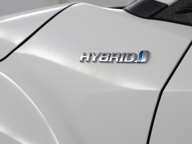Toyota C-HR - 1.8 Hybrid Dynamic