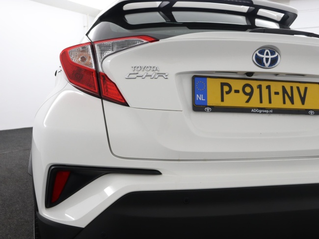 Toyota C-HR - 1.8 Hybrid Dynamic
