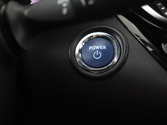 Toyota C-HR - 1.8 Hybrid Dynamic