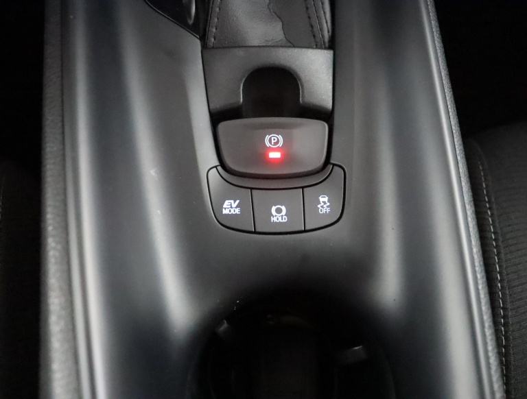 Toyota C-HR - 1.8 Hybrid Dynamic 58