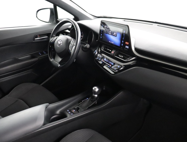 Toyota C-HR - 1.8 Hybrid Dynamic 62