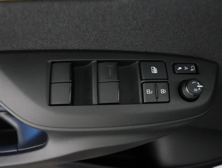 Toyota Yaris Cross - 1.5 Hybrid Adventure 28