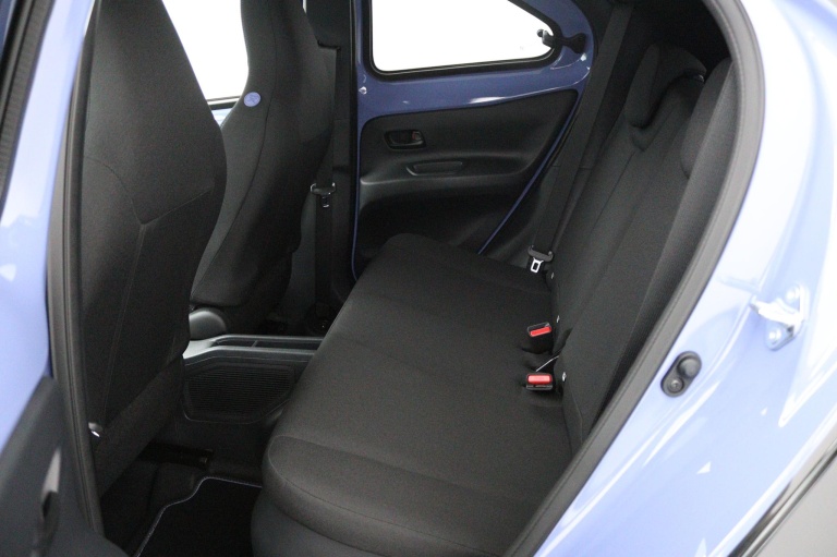 Toyota Aygo X - Hybrid 115 pulse 18