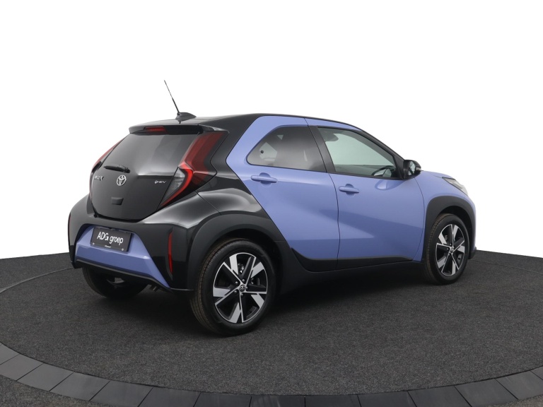 Toyota Aygo X - Hybrid 115 pulse 2