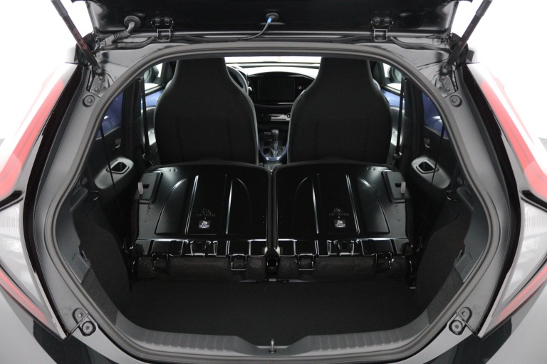 Toyota Aygo X - Hybrid 115 pulse 25