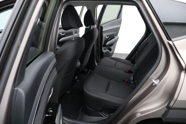 Hyundai Tucson - 1.6 T-GDI HEV Comfort Smart 13