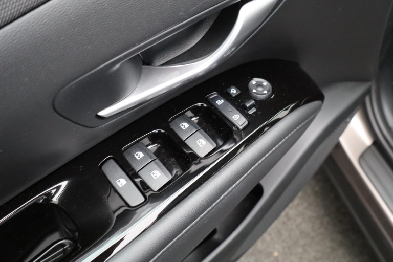 Hyundai Tucson - 1.6 T-GDI HEV Comfort Smart 28