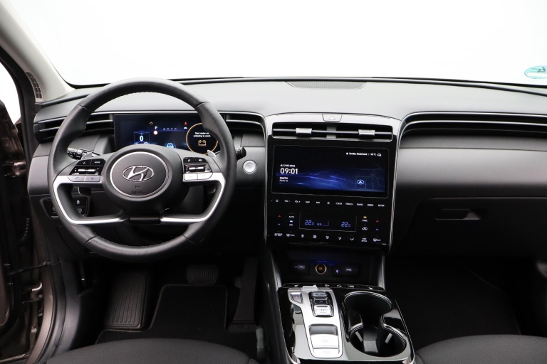 Hyundai Tucson - 1.6 T-GDI HEV Comfort Smart 8