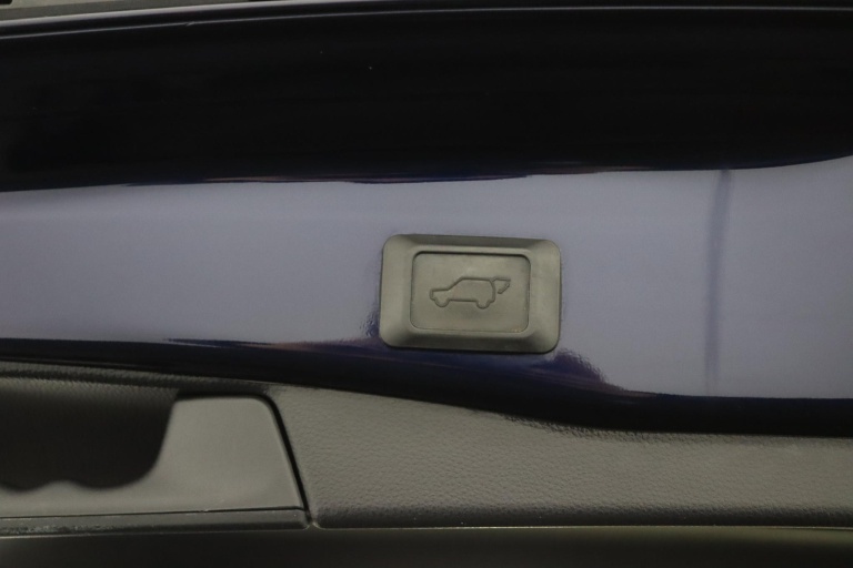 Toyota RAV4 - 2.5 Plug-in Hybrid AWD Bi-Tone Plus 31