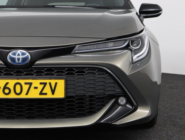 Toyota Corolla - 2.0 Hybrid Dynamic 35