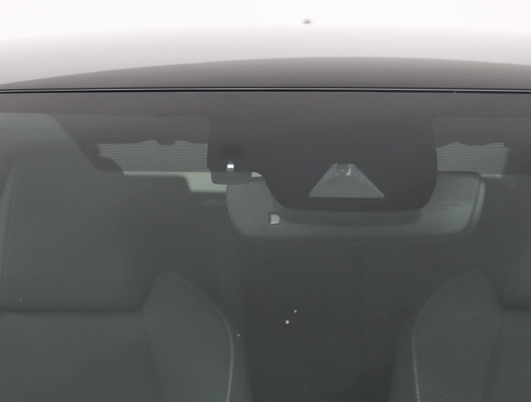 Toyota Corolla - 2.0 Hybrid Dynamic 36