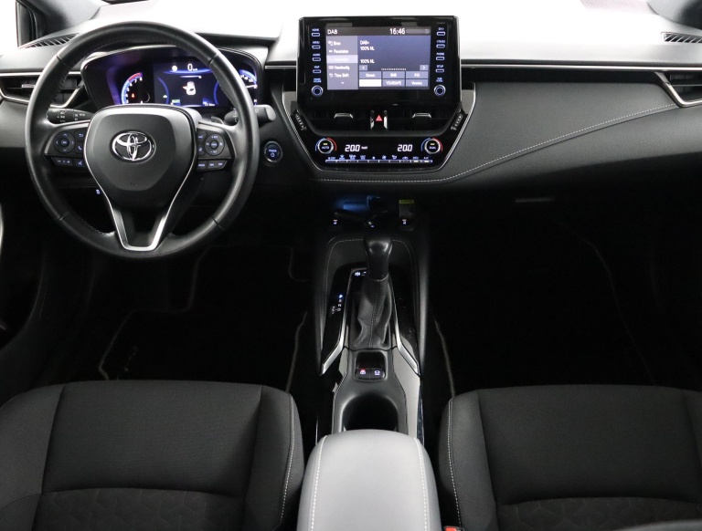 Toyota Corolla - 2.0 Hybrid Dynamic 4