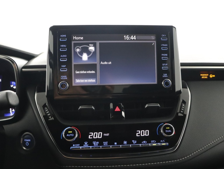 Toyota Corolla - 2.0 Hybrid Dynamic 51