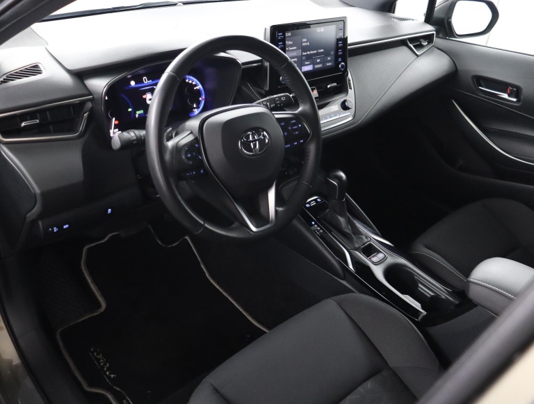 Toyota Corolla - 2.0 Hybrid Dynamic 58