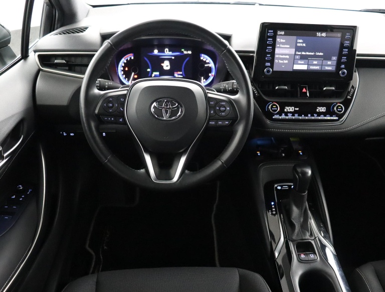 Toyota Corolla - 2.0 Hybrid Dynamic 59