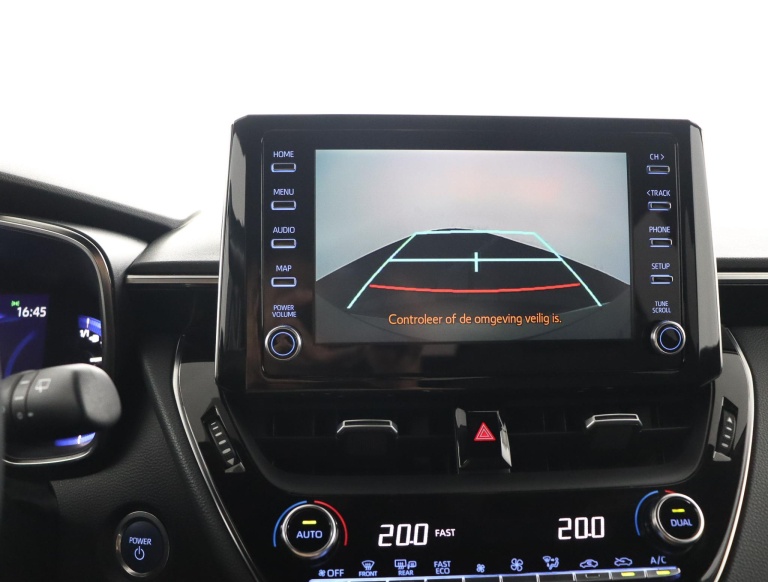 Toyota Corolla - 2.0 Hybrid Dynamic 9