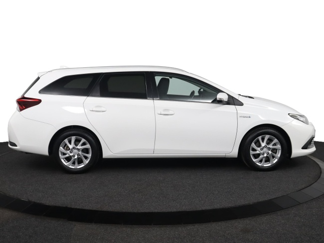 Toyota Auris Touring Sports - 1.8 Hybrid Dynamic Go