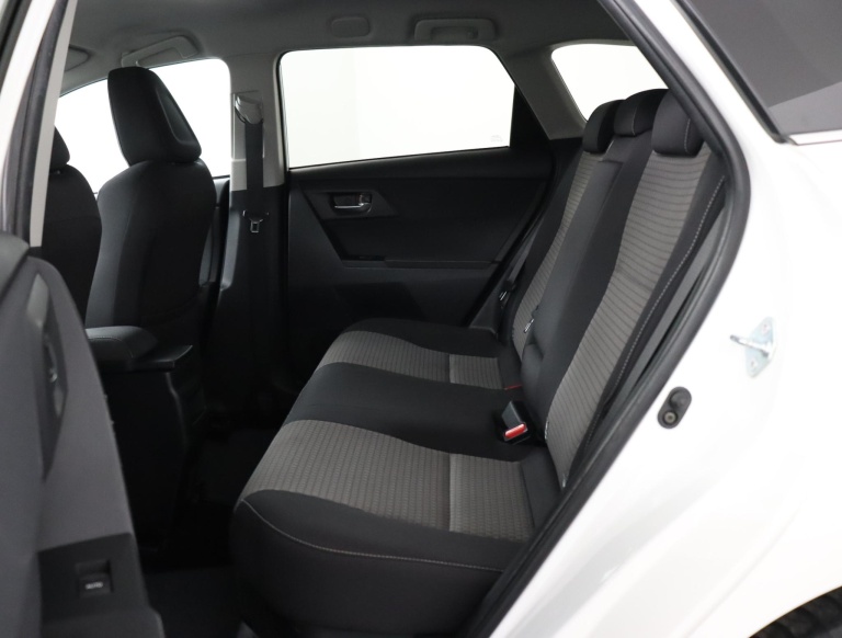Toyota Auris Touring Sports - 1.8 Hybrid Dynamic Go 17