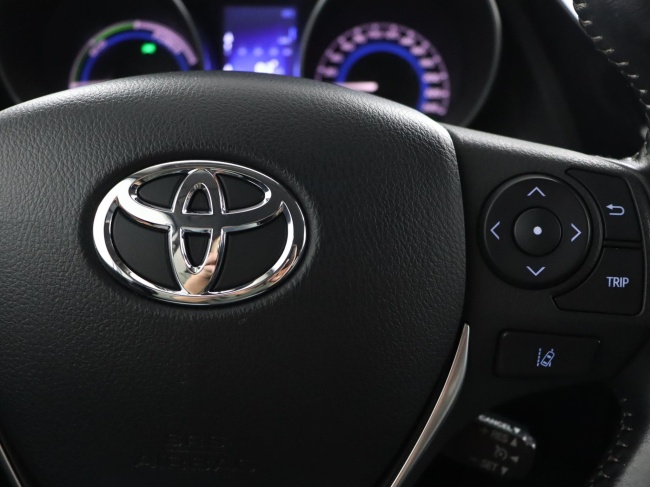 Toyota Auris Touring Sports - 1.8 Hybrid Dynamic Go