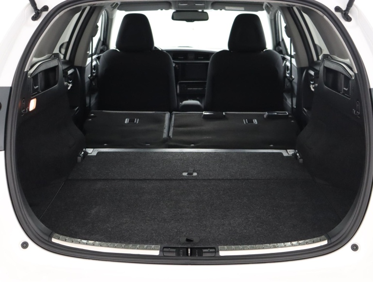 Toyota Auris Touring Sports - 1.8 Hybrid Dynamic Go 22