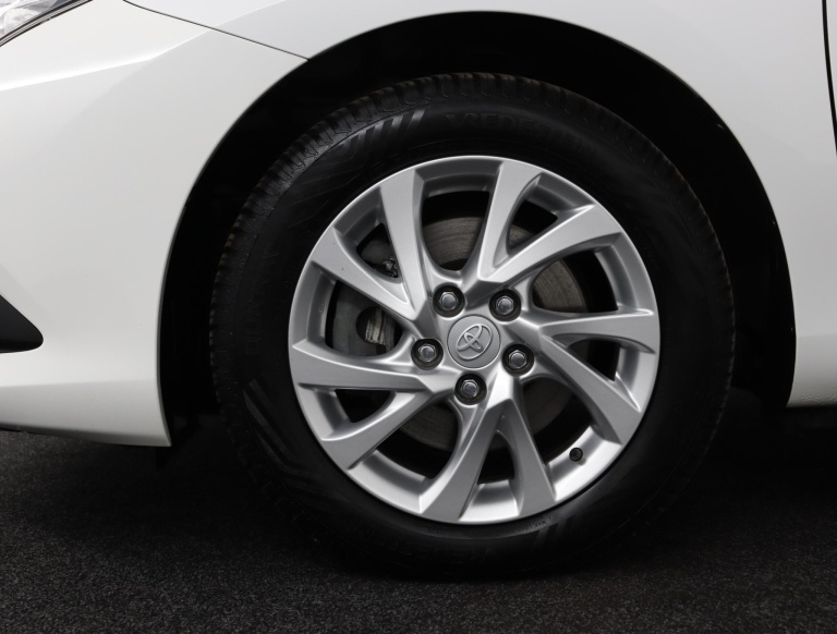 Toyota Auris Touring Sports - 1.8 Hybrid Dynamic Go 34