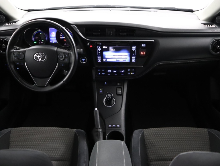 Toyota Auris Touring Sports - 1.8 Hybrid Dynamic Go 4