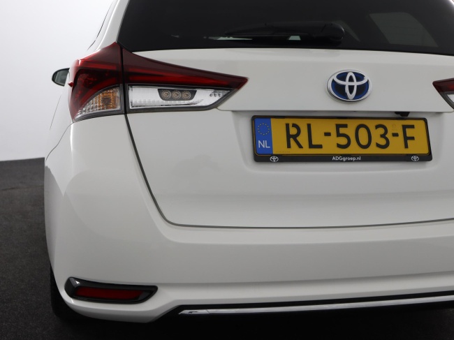 Toyota Auris Touring Sports - 1.8 Hybrid Dynamic Go