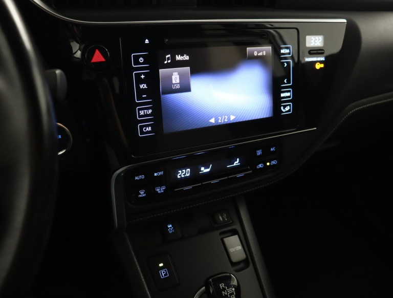 Toyota Auris Touring Sports - 1.8 Hybrid Dynamic Go 52