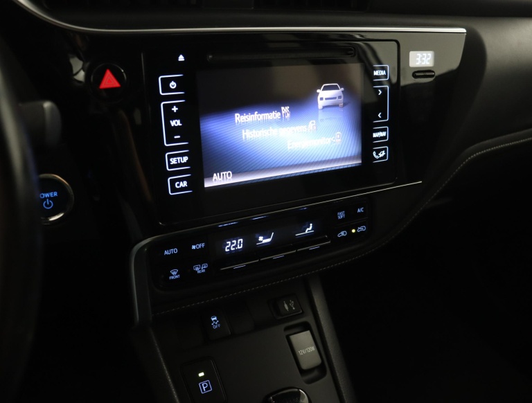 Toyota Auris Touring Sports - 1.8 Hybrid Dynamic Go 53