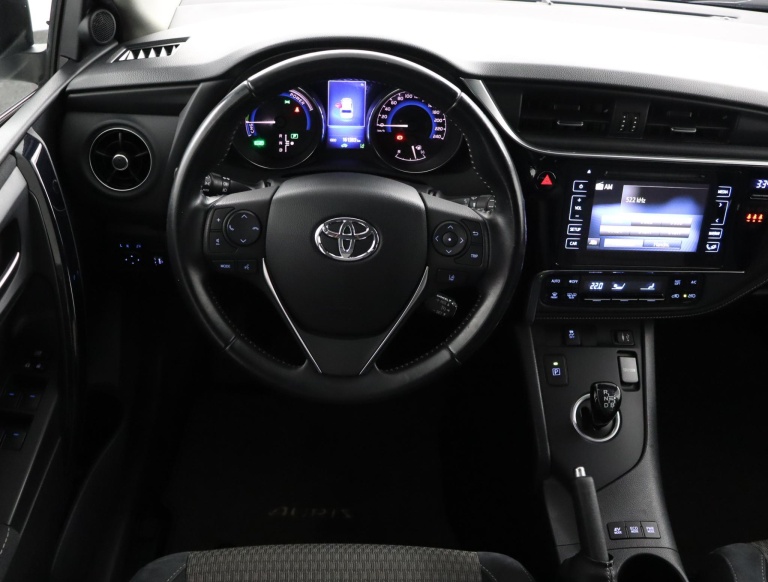 Toyota Auris Touring Sports - 1.8 Hybrid Dynamic Go 59