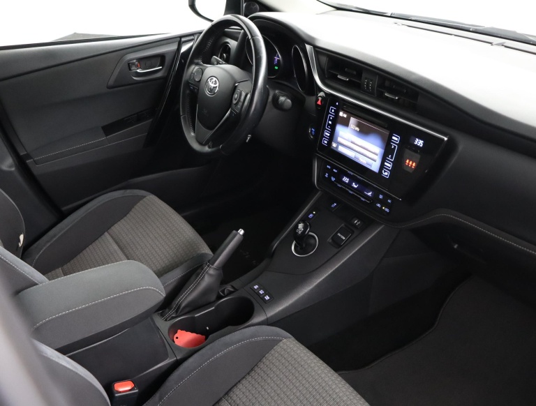Toyota Auris Touring Sports - 1.8 Hybrid Dynamic Go 61