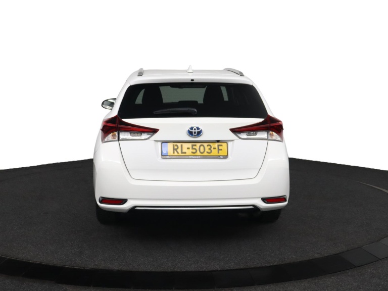 Toyota Auris Touring Sports - 1.8 Hybrid Dynamic Go 63
