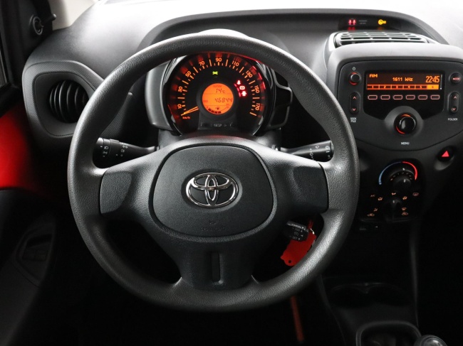 Toyota Aygo - 1.0 VVT-i x-now
